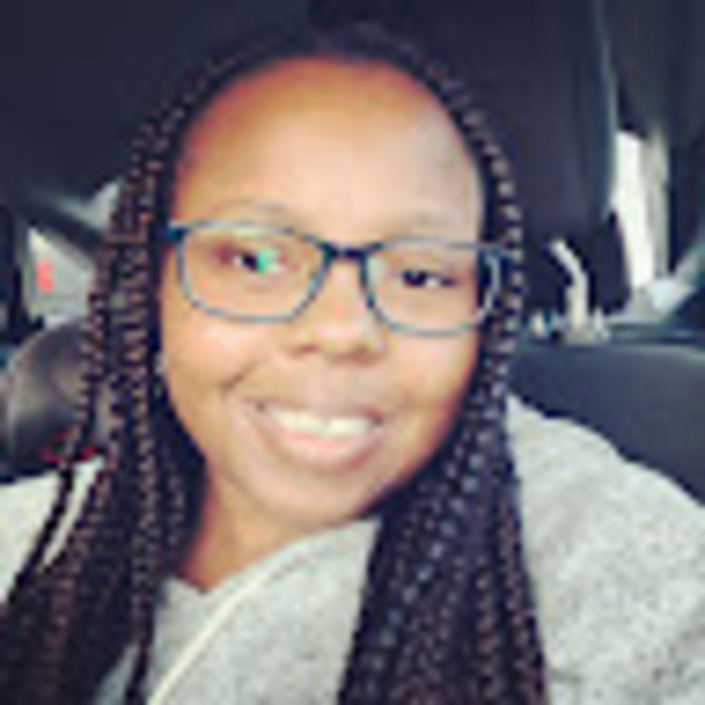 Meet your Posher, Monica